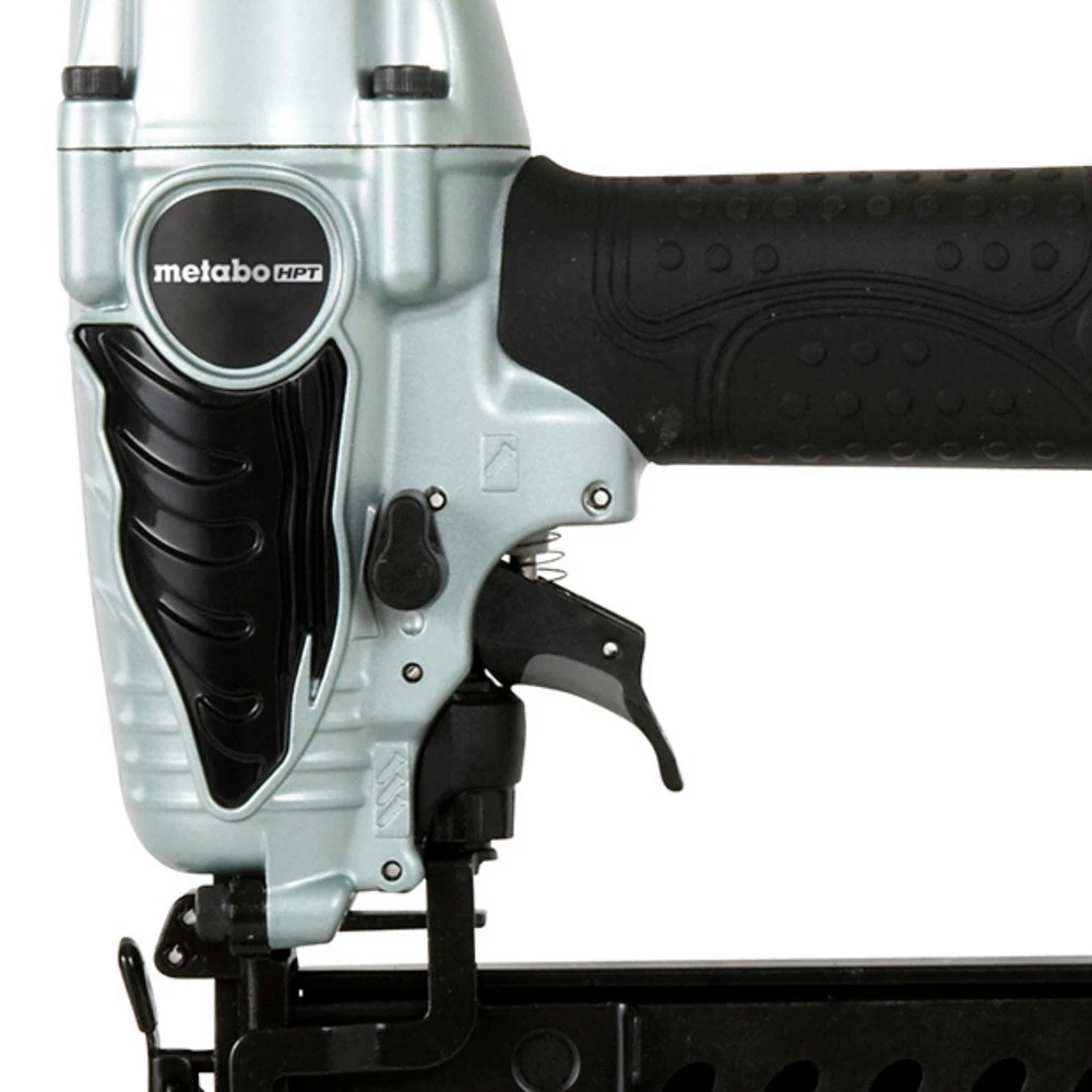 Metabo HPT N3804AB3M 18-Gauge 1/4 In. Crown 1-1/2 In. Narrow Crown Stapler 7 Metabo HPT N3804AB3M 18-Gauge 1/4 In. Crown 1-1/2 In. Narrow Crown Stapler - Image 5
